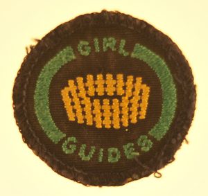 guide-interest-badge-basket-maker-green-border